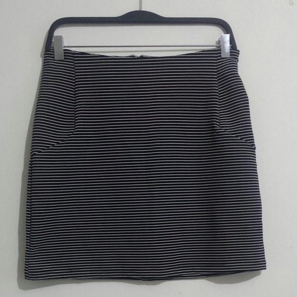 Streetwear Society Skirt - Picture 1 of 6